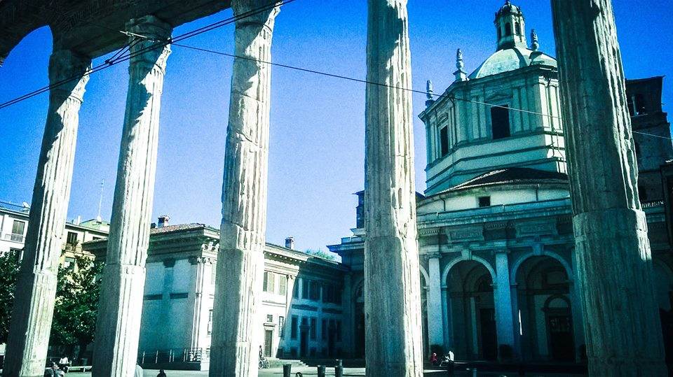 Colonne di San Lorenzo con basilica