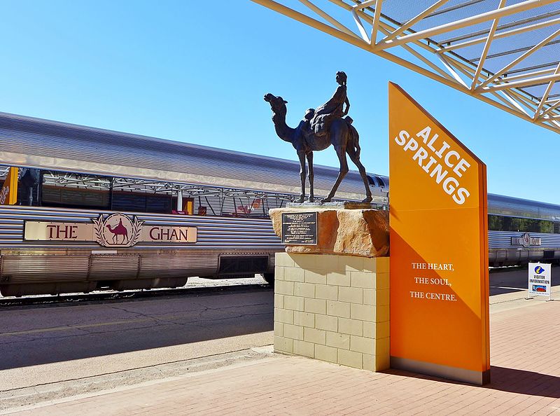 The Ghan, treno australiano, alla stazione di Alice Springs