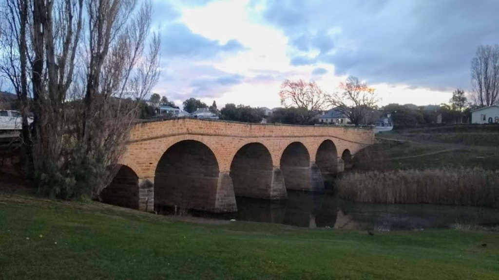 ponte di Richmond in mattoni rossi